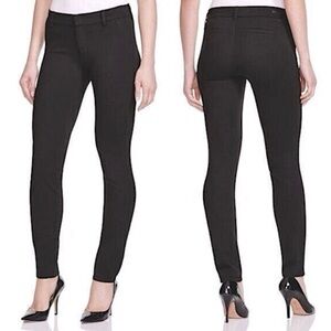 Kut From the Kloth Black Diana
Skinny Jeans